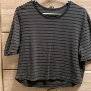 Lululemon crop top